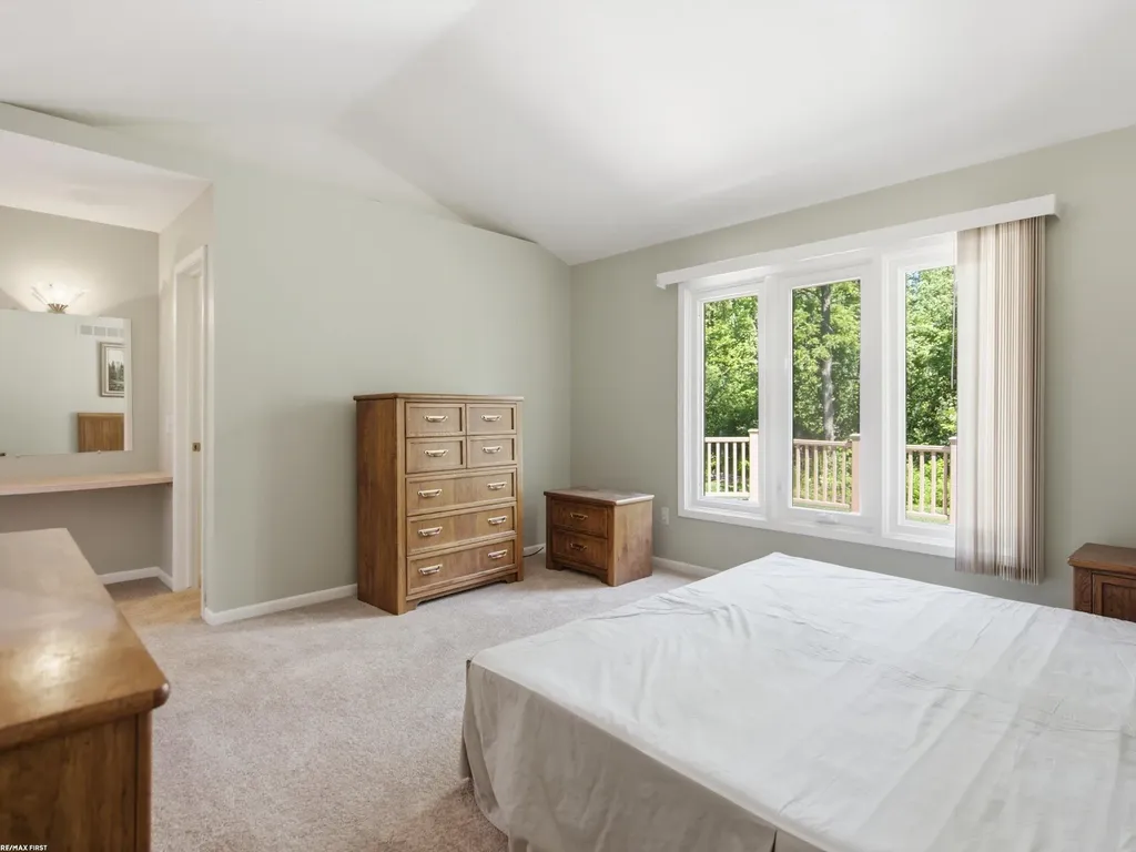 6737 Copper Creek Drive Washington Township MI 48094