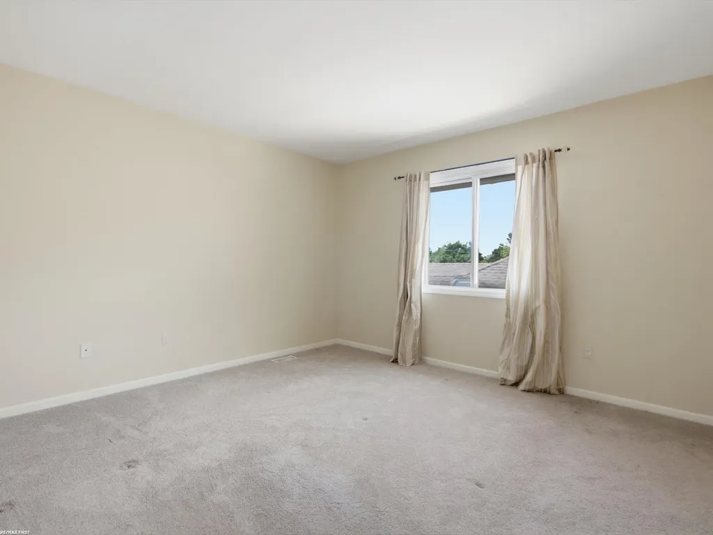 6737 Copper Creek Drive Washington Township MI 48094
