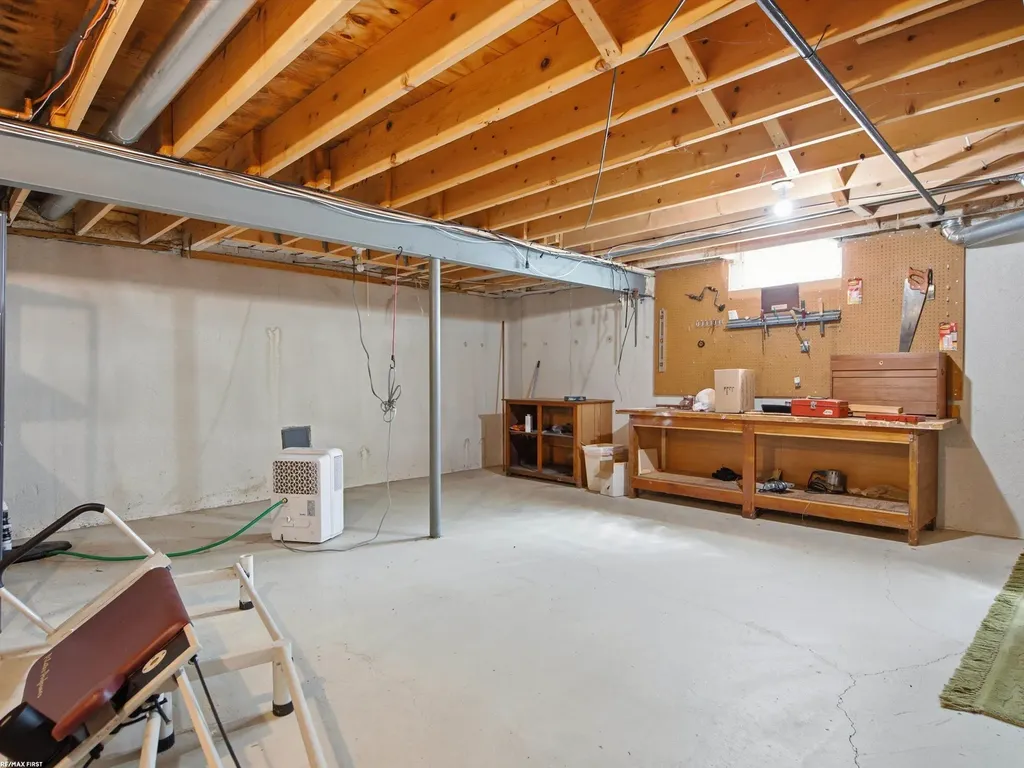 6737 Copper Creek Drive Washington Township MI 48094