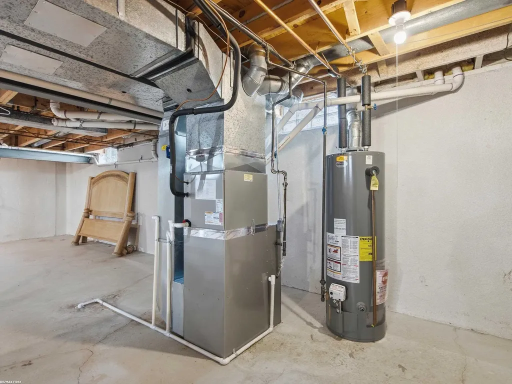 6737 Copper Creek Drive Washington Township MI 48094