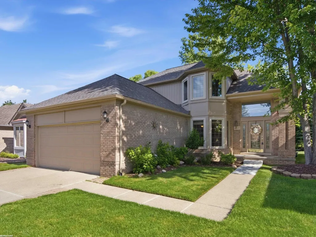 6737 Copper Creek Drive Washington Township MI 48094