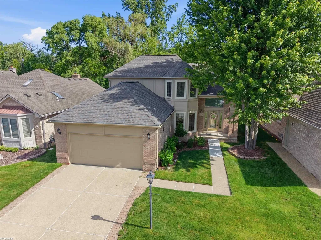 6737 Copper Creek Drive Washington Township MI 48094