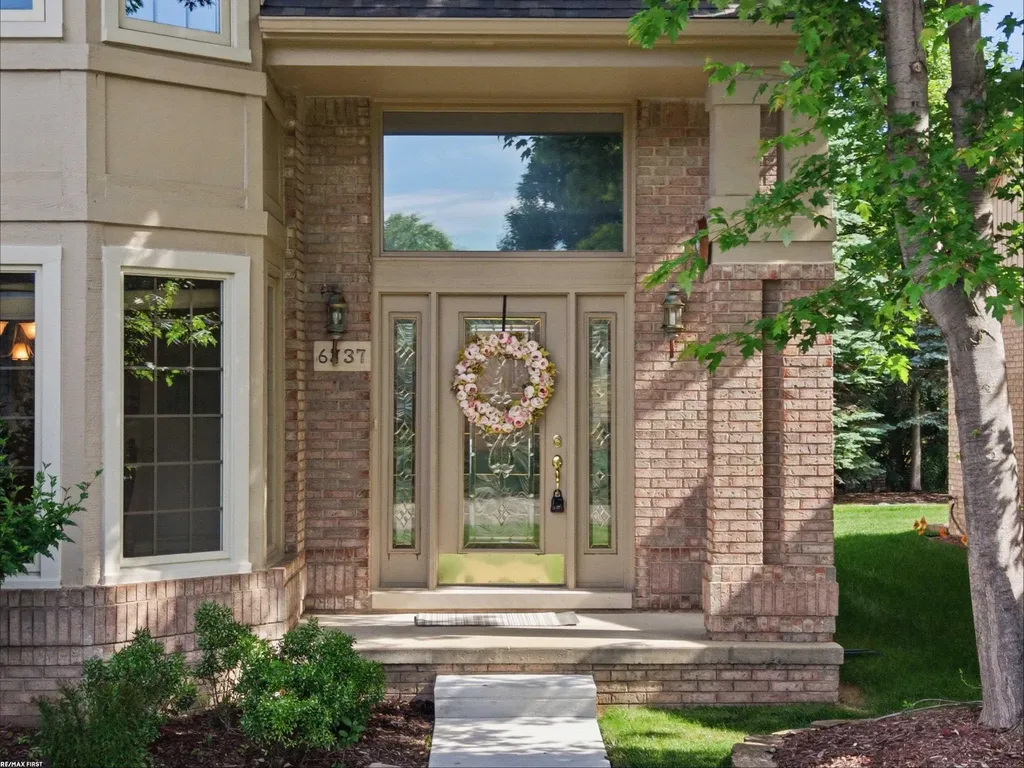 6737 Copper Creek Drive Washington Township MI 48094
