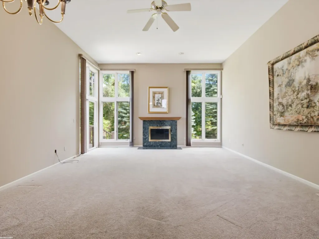 6737 Copper Creek Drive Washington Township MI 48094