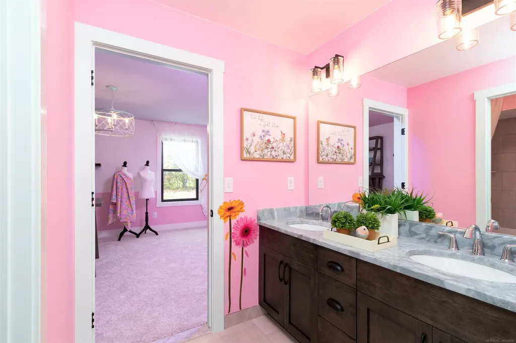 7307 Mulberry Drive Washington Township MI 48095