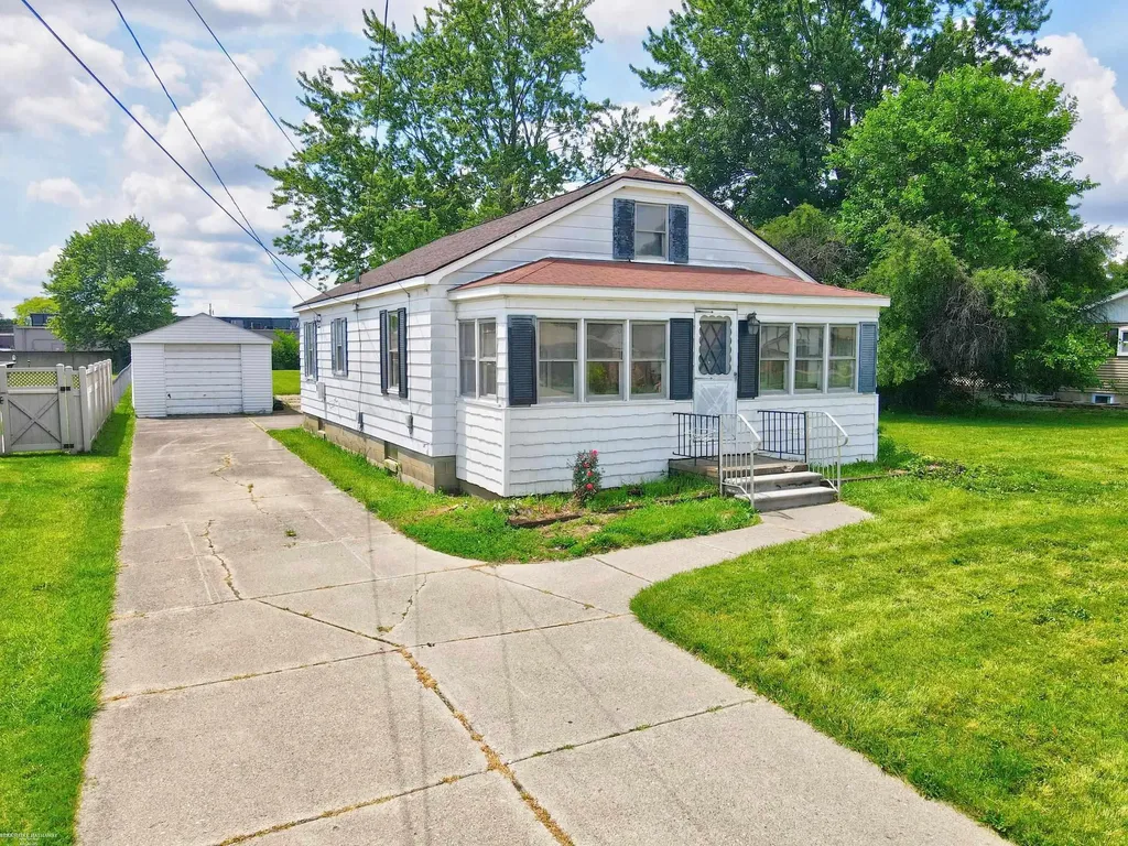 37191 Dundee Street Sterling Heights City MI 48310