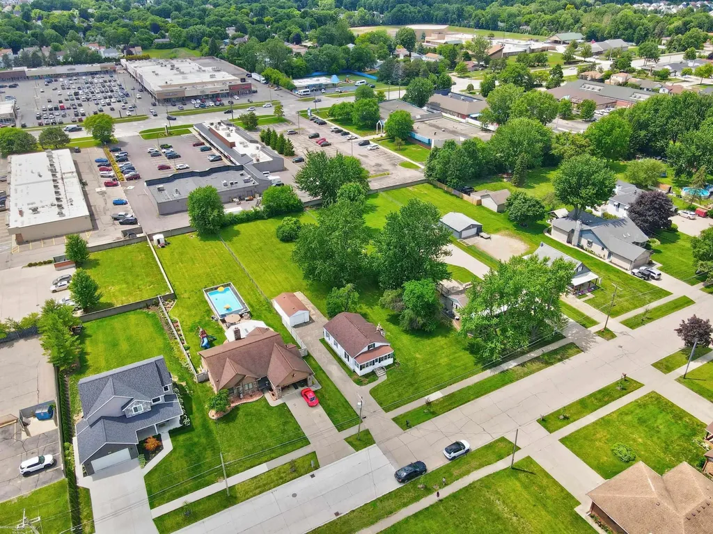37191 Dundee Street Sterling Heights City MI 48310