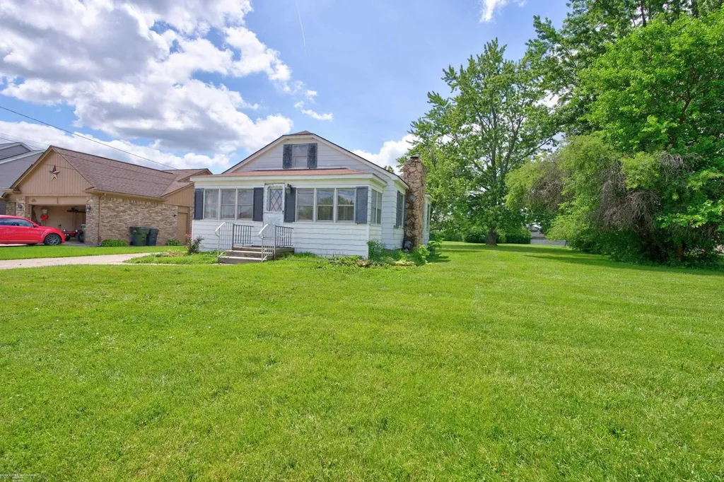 37191 Dundee Street Sterling Heights City MI 48310