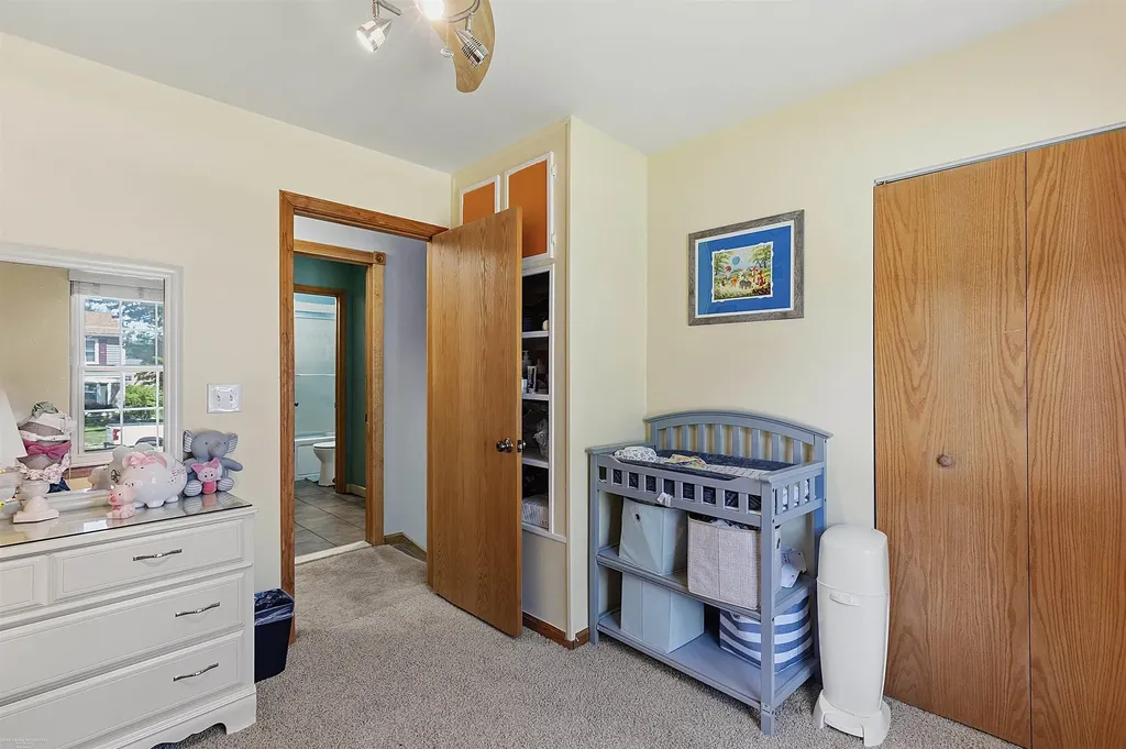 41688 Tetley Dr Drive Sterling Heights City MI 48313