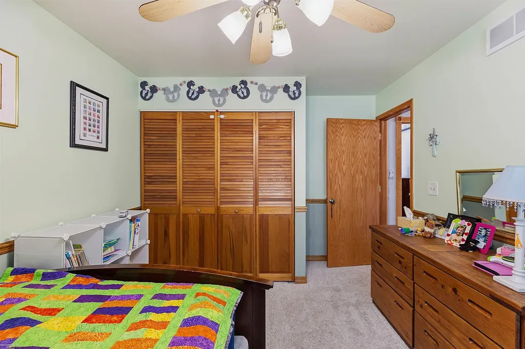 41688 Tetley Dr Drive Sterling Heights City MI 48313