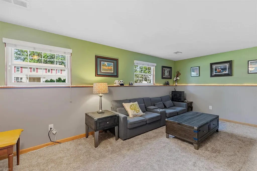 41688 Tetley Dr Drive Sterling Heights City MI 48313