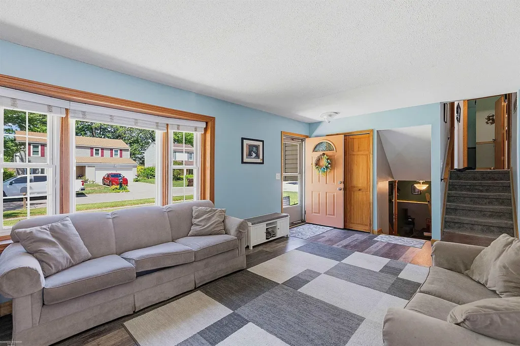 41688 Tetley Dr Drive Sterling Heights City MI 48313