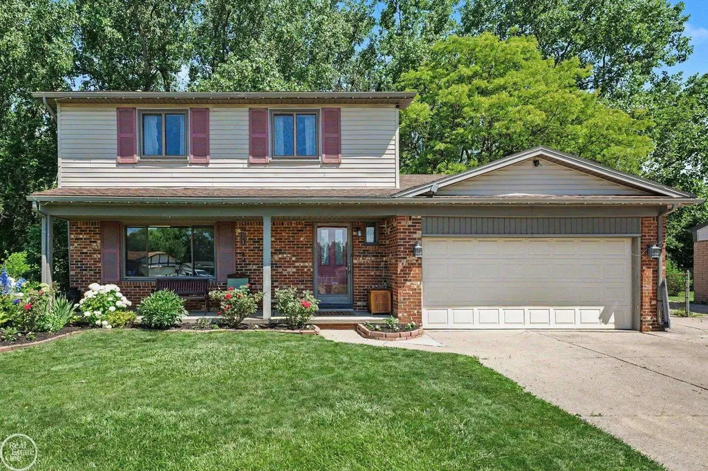 15733 Jennifer Court Fraser City MI 48026