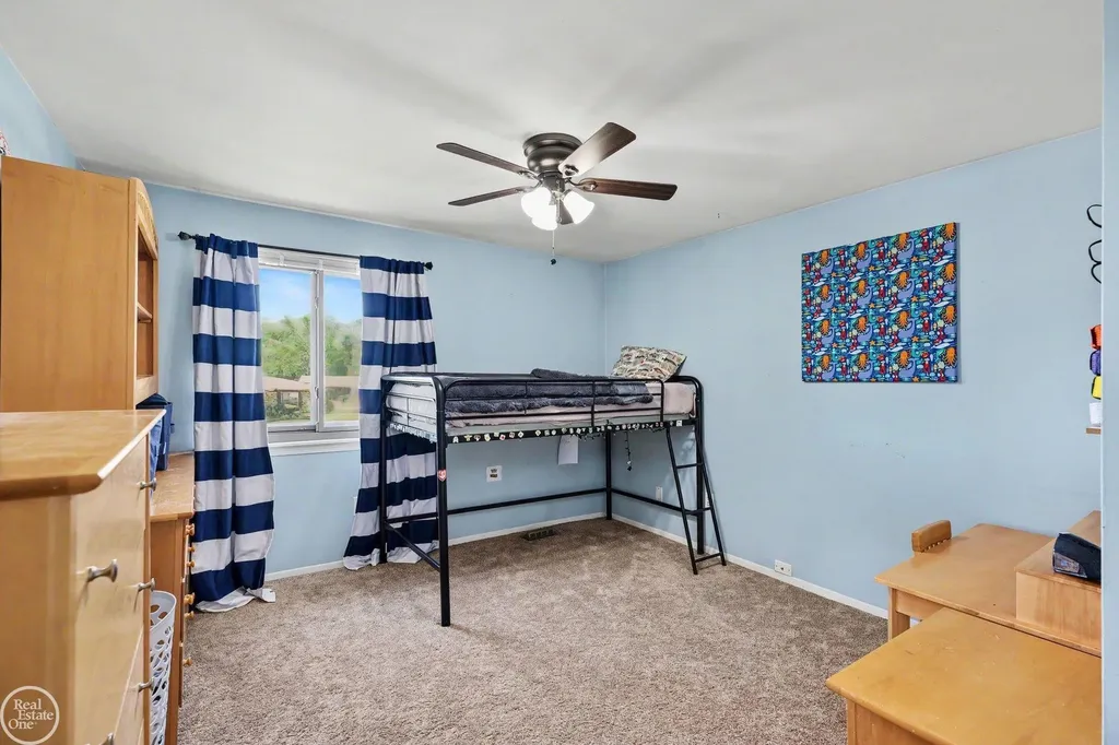 15733 Jennifer Court Fraser City MI 48026