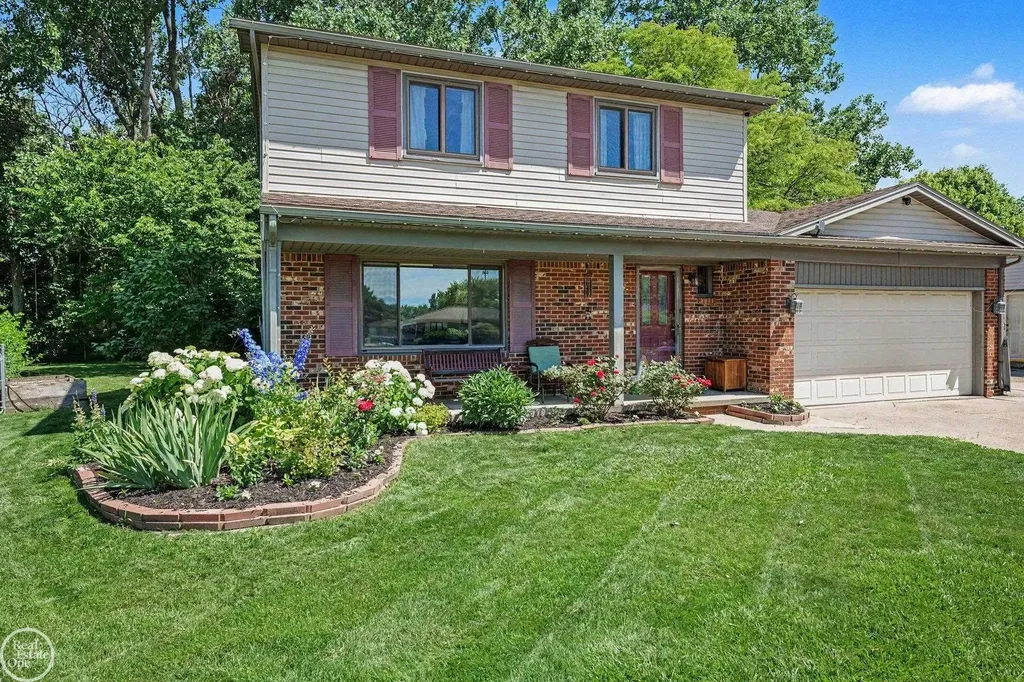 15733 Jennifer Court Fraser City MI 48026