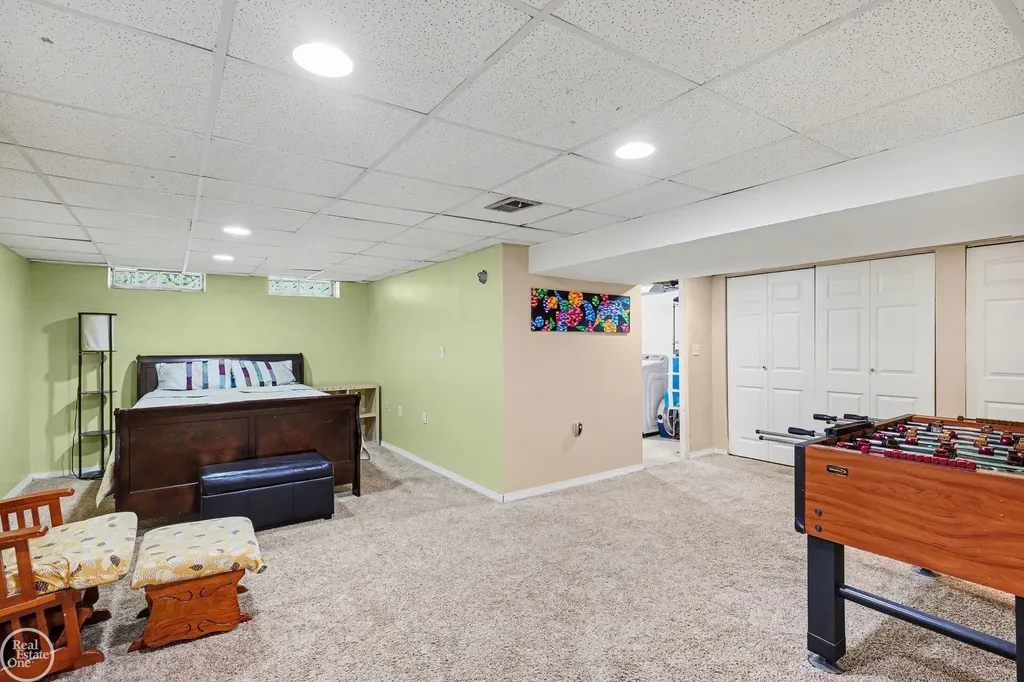 15733 Jennifer Court Fraser City MI 48026