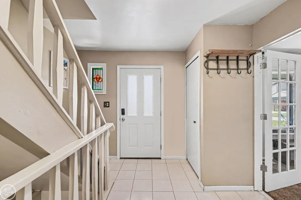 15733 Jennifer Court Fraser City MI 48026