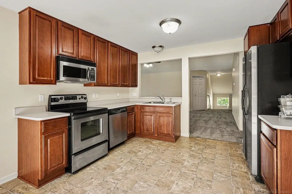 111 S Vista Drive Auburn Hills City MI 48326