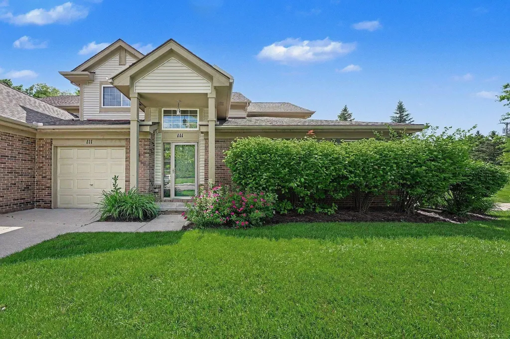 111 S Vista Drive Auburn Hills City MI 48326