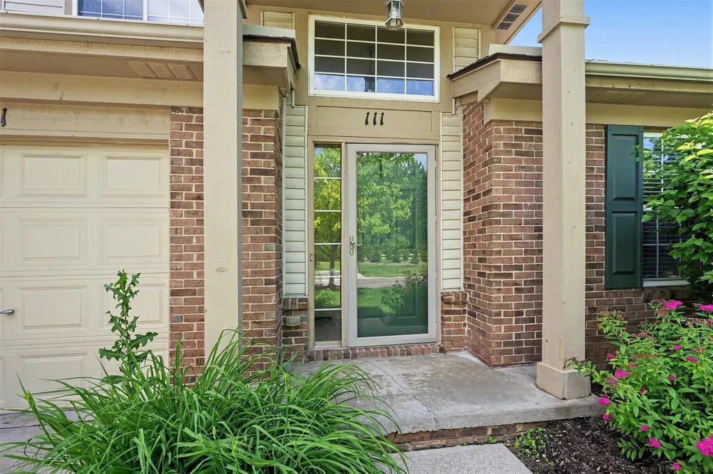 111 S Vista Drive Auburn Hills City MI 48326