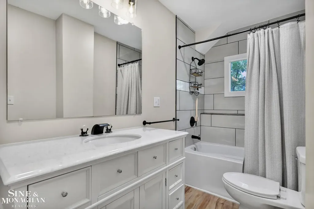 1113 W Michigan Avenue Lansing City MI 48915
