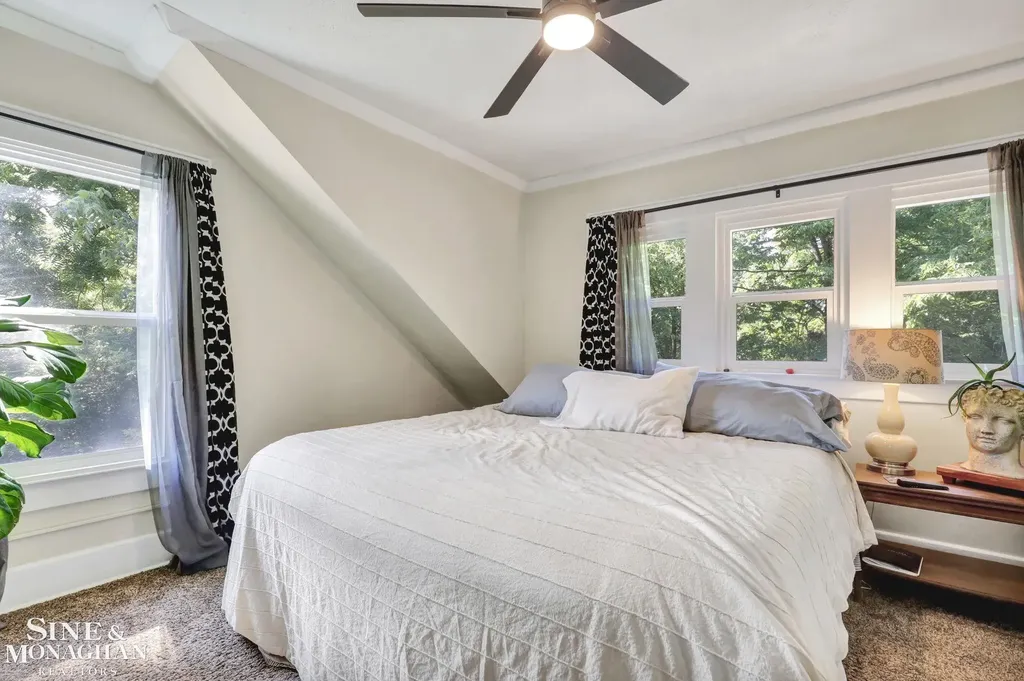 1113 W Michigan Avenue Lansing City MI 48915