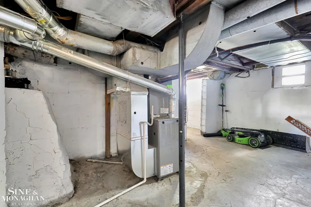1113 W Michigan Avenue Lansing City MI 48915
