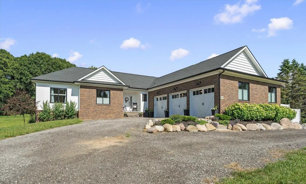 370 Windridge Lane Brandon Charter Township MI 48462