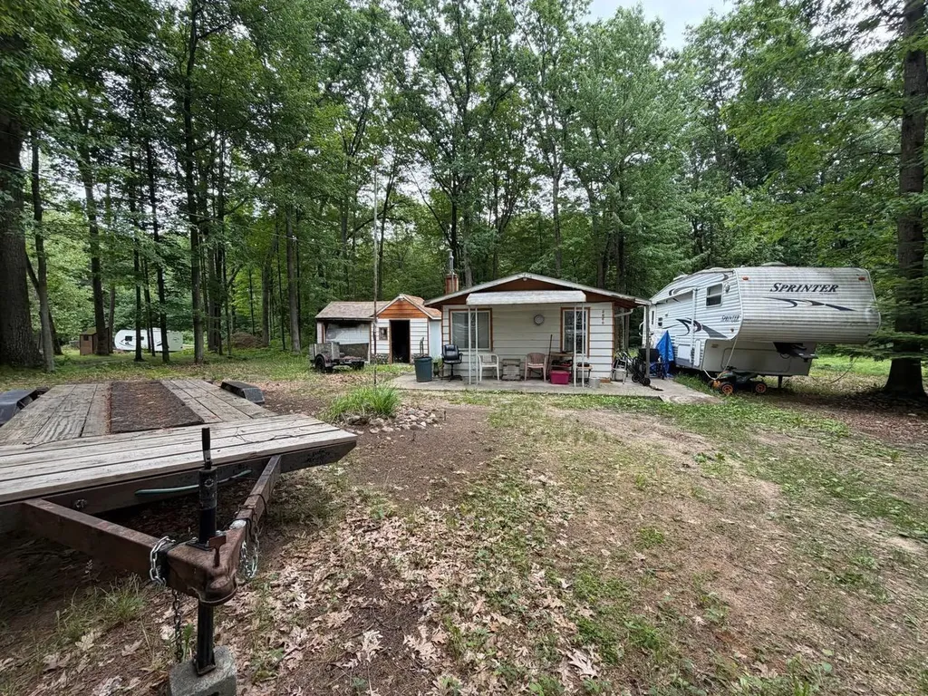 2060 Lois Street Hayes Township MI 48625
