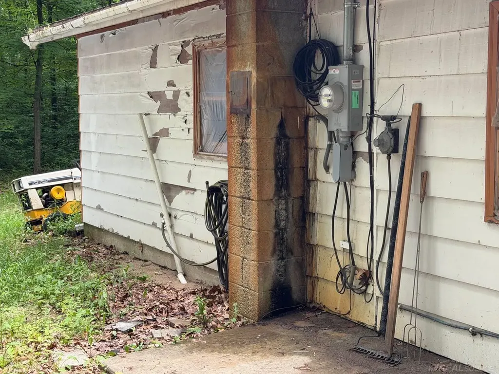 2060 Lois Street Hayes Township MI 48625