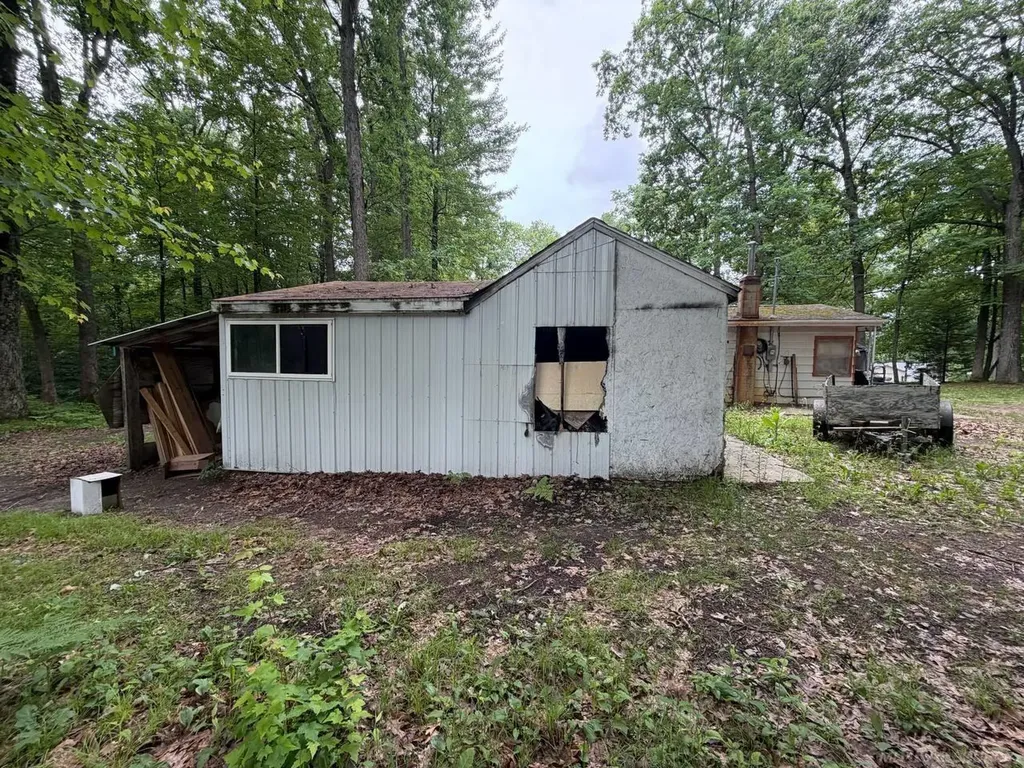 2060 Lois Street Hayes Township MI 48625