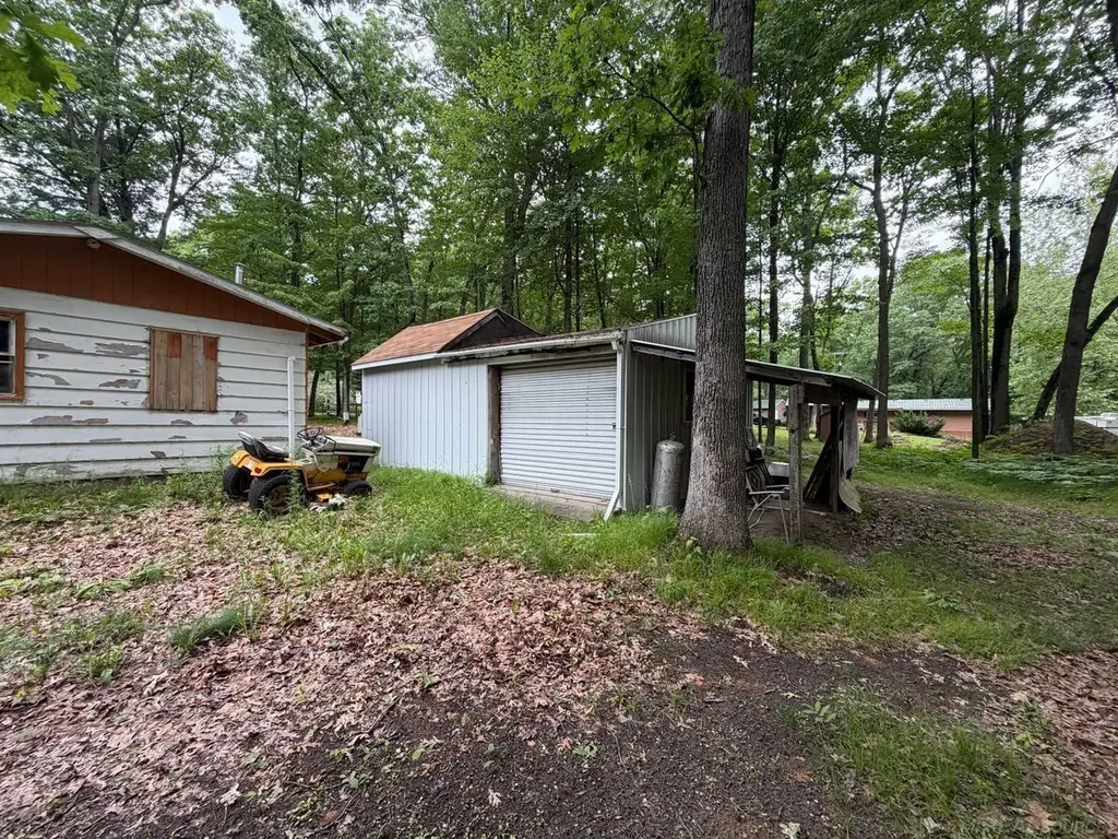 2060 Lois Street Hayes Township MI 48625