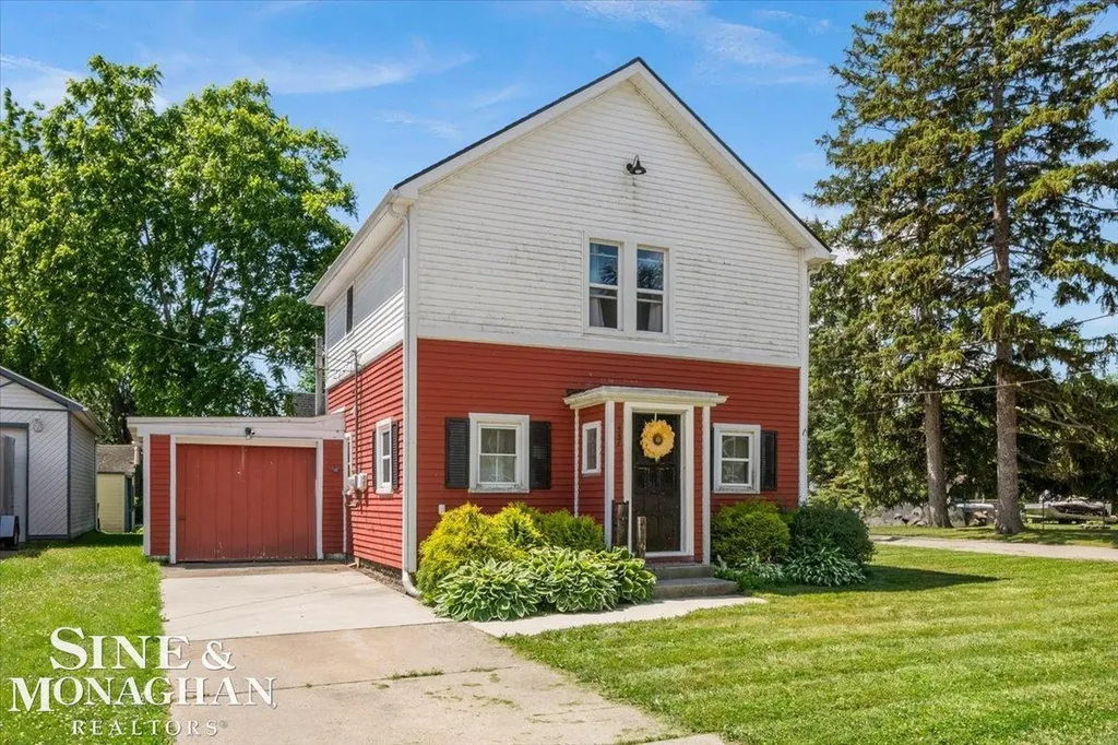 447 Ruskin Drive Algonac City MI 48001