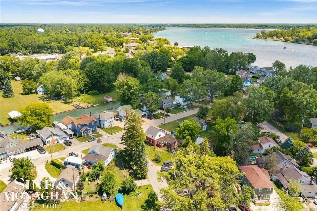 447 Ruskin Drive Algonac City MI 48001