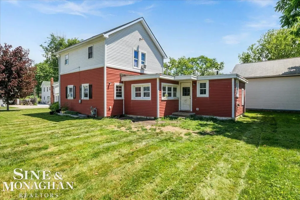 447 Ruskin Drive Algonac City MI 48001