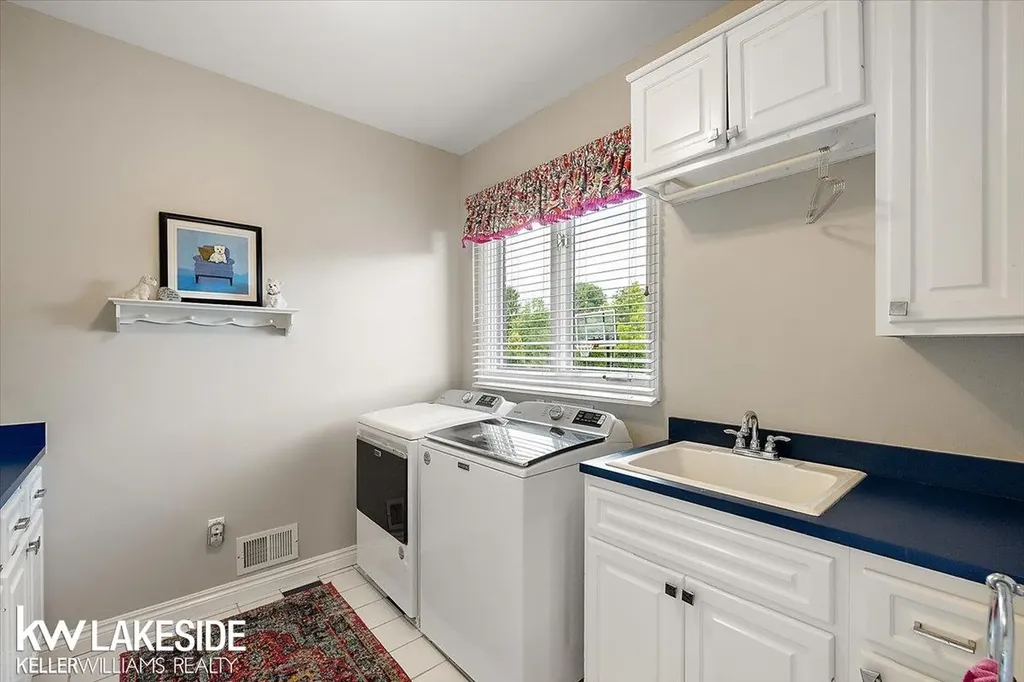 1387 Pebble Ridge Drive Rochester City MI 48307