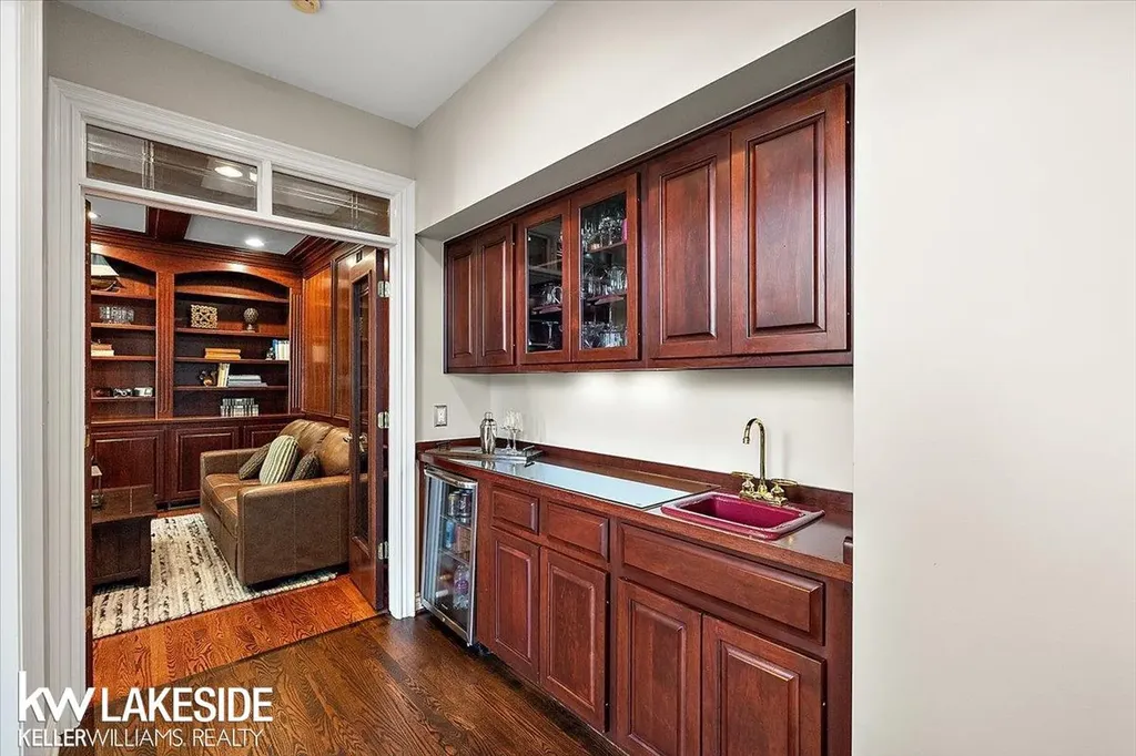 1387 Pebble Ridge Drive Rochester City MI 48307