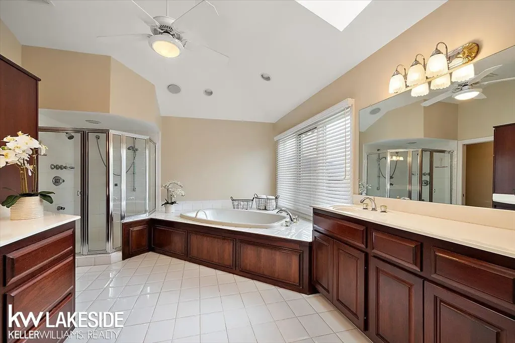 1387 Pebble Ridge Drive Rochester City MI 48307