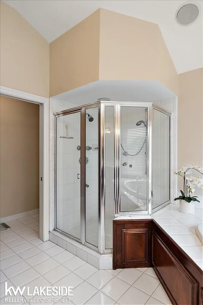 1387 Pebble Ridge Drive Rochester City MI 48307