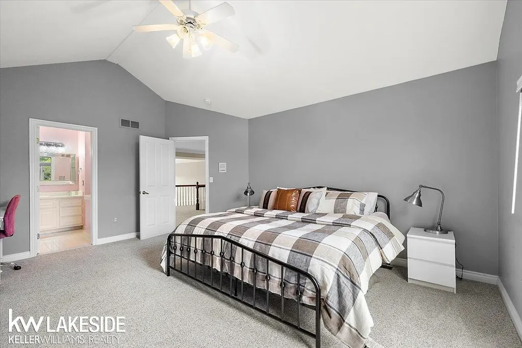 1387 Pebble Ridge Drive Rochester City MI 48307