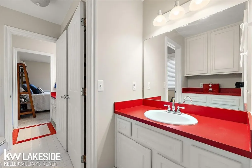 1387 Pebble Ridge Drive Rochester City MI 48307