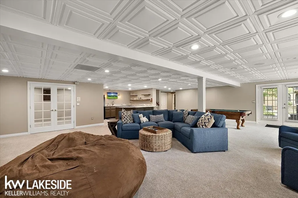 1387 Pebble Ridge Drive Rochester City MI 48307