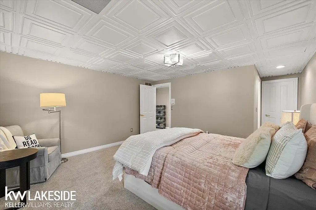1387 Pebble Ridge Drive Rochester City MI 48307