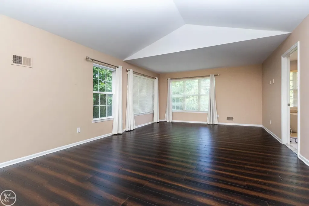 5426 Murray Court Waterford Charter Township MI 48327