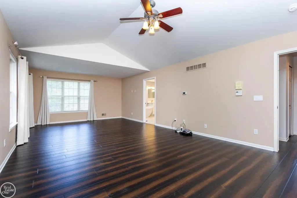 5426 Murray Court Waterford Charter Township MI 48327