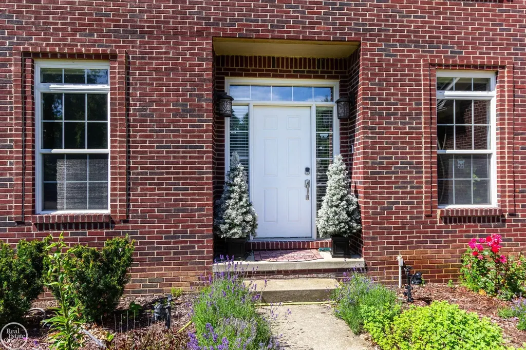 5426 Murray Court Waterford Charter Township MI 48327