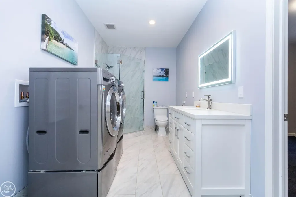 5426 Murray Court Waterford Charter Township MI 48327