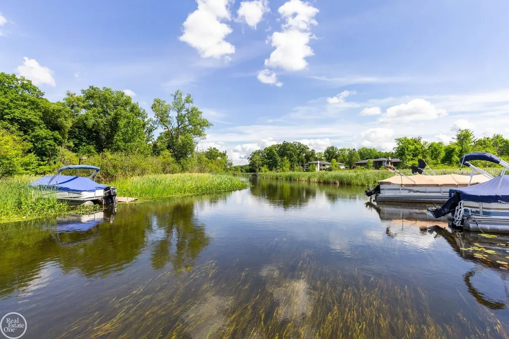 5426 Murray Court Waterford Charter Township MI 48327