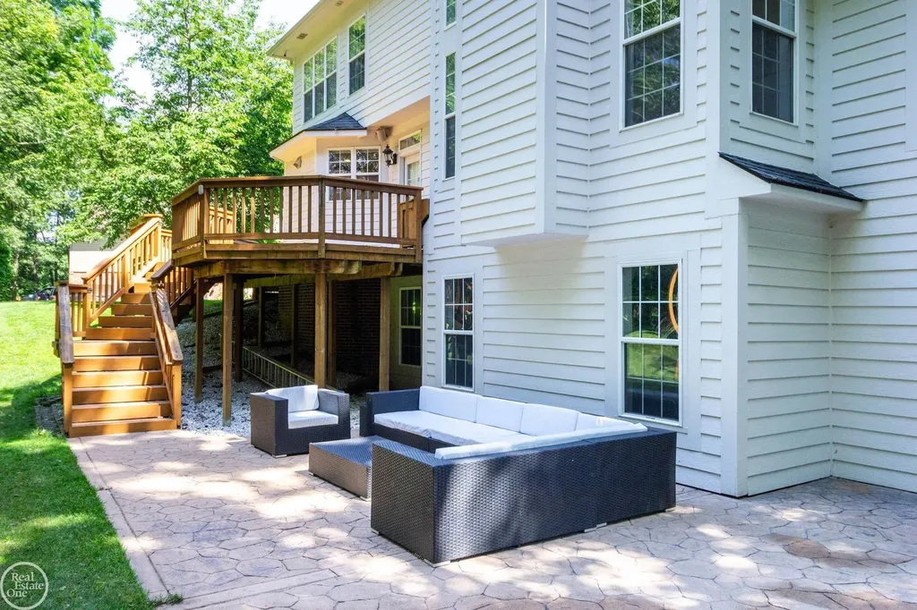 5426 Murray Court Waterford Charter Township MI 48327