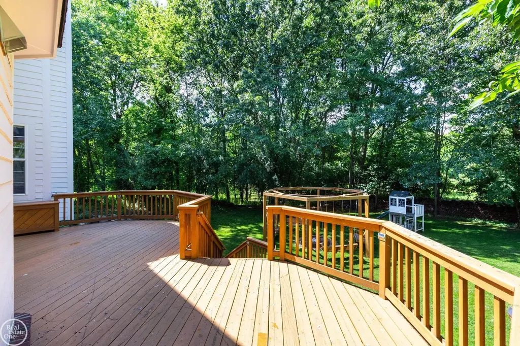 5426 Murray Court Waterford Charter Township MI 48327